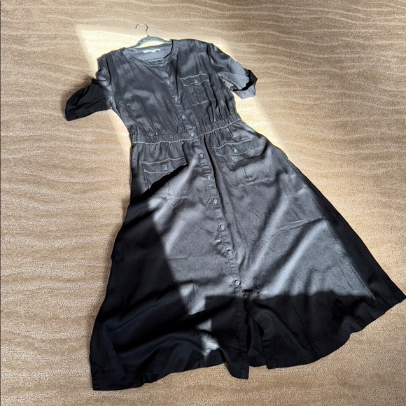 LOFT Utility Midi Pocket Dress - Picture 6 of 16